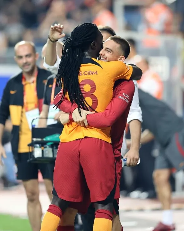 canli-anlatim-kasimpasa-galatasaray-1662919226980.jpg