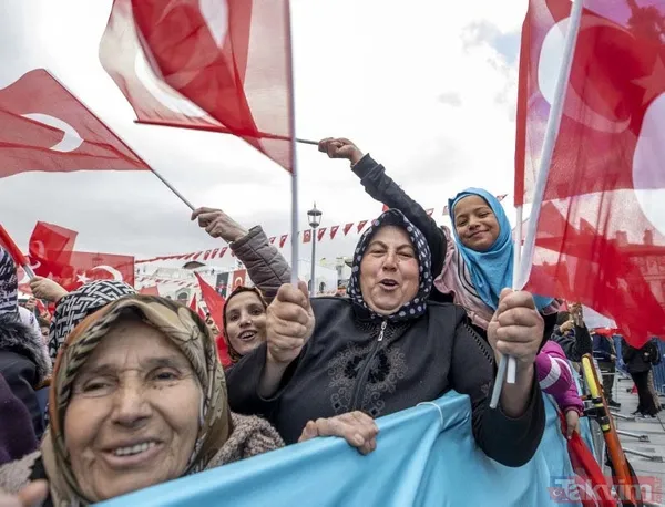 Başkan Erdoğan'a sevgi seli: Hınca hınç dolan meydanda 6'lı masaya ince gönderme - 8