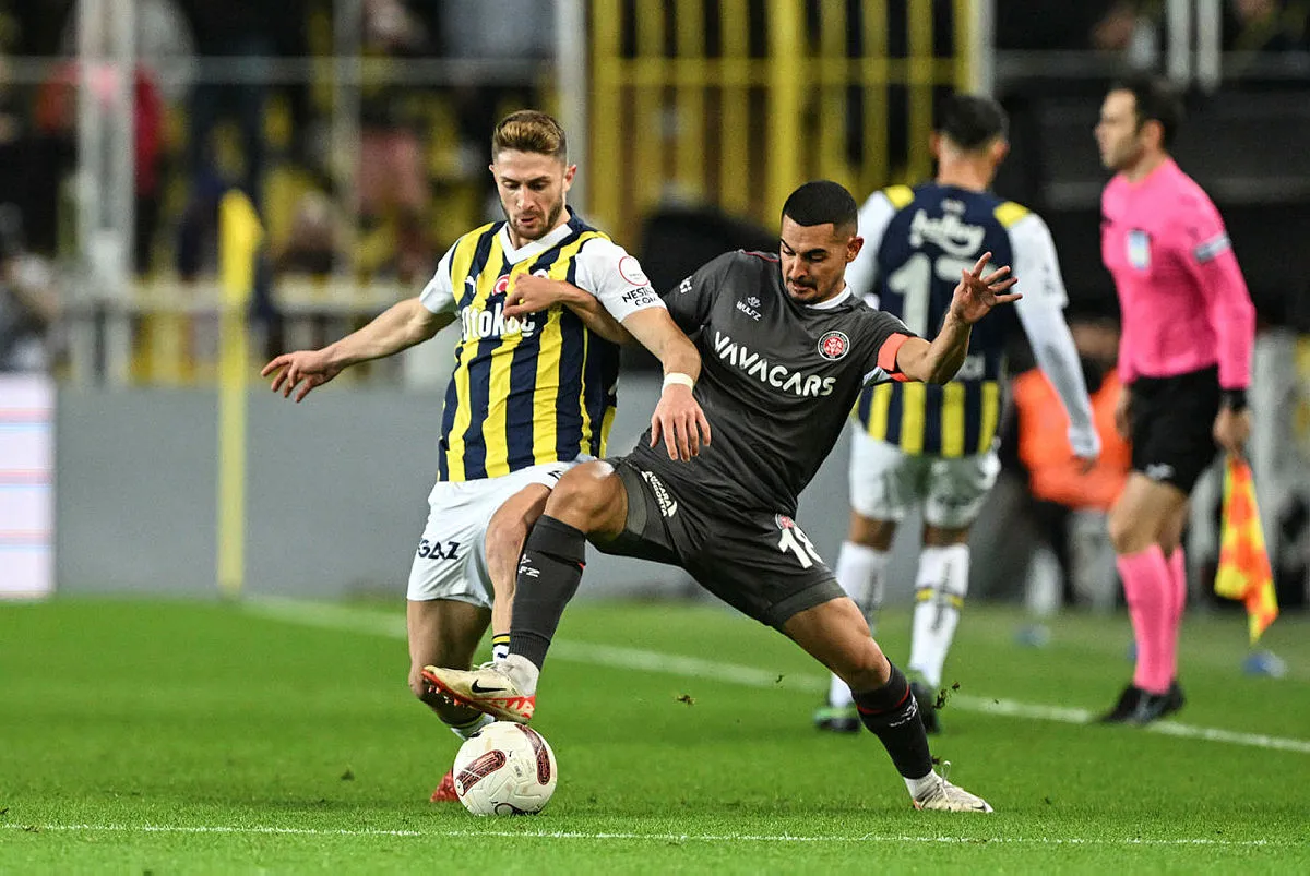 Beşiktaş - Fenerbahçe derbisinde 11'ler belirlendi! Stoperde sürpriz kararlar - 37