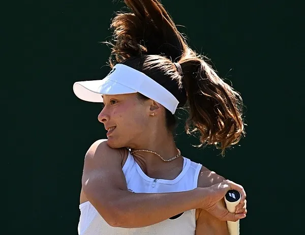 Zeynep Sönmez Wimbledon’da 75 yıl sonra Türk tenisinde bir ilki gerçekleştirdi