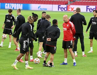 Beşiktaş sürpriz peşinde! Sergen Yalçın kararını verdi! İşte Ajax - Beşiktaş maçı muhtemel 11'leri...