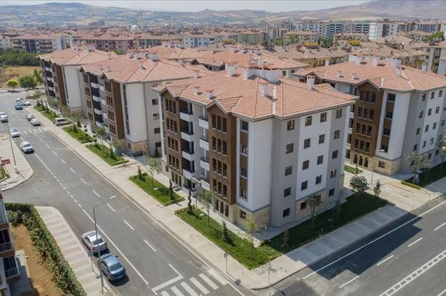 Cumhuriyet tarihinin en büyük sosyal konut projesi sonrası ev fiyatlarında artış hızı yavaşladı! İşte fiyatı düşüren 5 neden