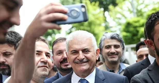 Binali Yıldırım'dan esnaf ziyareti