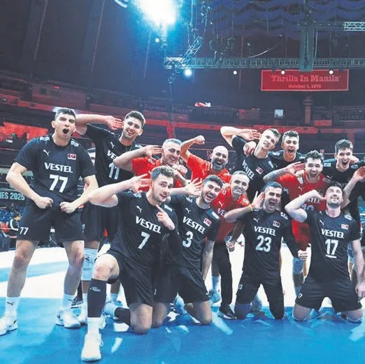 Efeler lider olarak son 16’da!