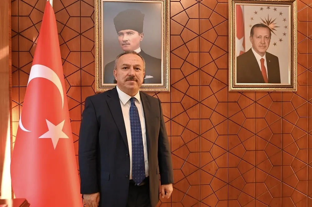 atama-kararlari-resmi-gazetede-emniyet-genel-muduru-degisti-baskan-erdogan-imzaladi-1777498507227.jpeg Atama kararları Resmi Gazete'de: Emniyet Genel Müdürü değişti | Başkan Erdoğan imzaladı-5