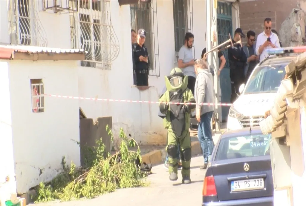 Şüpheli paket polisi harekete geçirdi