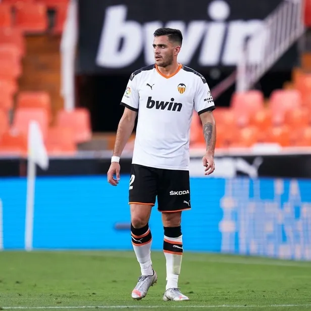 fenerbahce-yildiz-golcu-maxi-gomez-transferini-sonunda-tamamladi-1661816213062.jpeg Fenerbahçe yıldız golcü Maxi Gomez transferini sonunda tamamladı-3