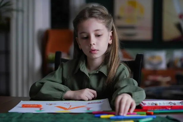 bir-kucuk-gun-isigi-bu-aksam-yok-mu-neden-yok-17-nisan-2023-atv-yayin-akisi-bir-kucuk-gun-isigi-yeni-bolum-ne-1681741686138.jpg Bir Küçük Gün Işığı bu akşam YOK MU, neden yok? 17 Nisan ATV yayın akışı! Bir Küçük Gün Işığı yeni bölüm ne zaman, saat kaçta?-6