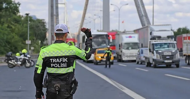 İstanbul'da yılbaşı hareketliliği! O yollar trafiğe kapatıldı... İşte alternatif güzergahlar