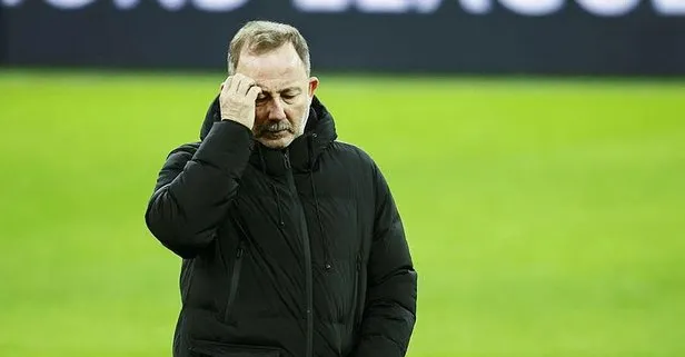 Sergen Yalçın, 5-0’lık Dortmund yenilgisi sonrası aldığı kararı yardımcılarına açıkladı: Artık yapamıyorum gidiyorum