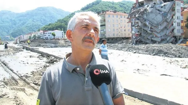 65 yaşındaki Emekli Astsubay Turhan Tekin, azgın sel sularına daldı! Yurtta mahsur kalan 19 kız öğrenciyi kurtardı-9
