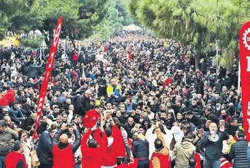 İzmir’de hayat durdu