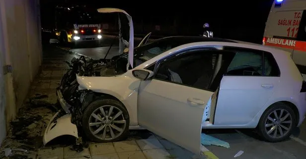 Ataşehir’de kontrolden çıkan araç duvara çarptı! Şoför bayıldı