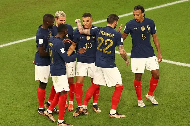 16-turuna-yukselen-ilk-takim-belli-oldu-fransa-2-1-danimarka-mac-sonucu-1669487918526.jpeg 16 turuna yükselen ilk takım belli oldu! Fransa 2-1 Danimarka | MAÇ SONUCU-3