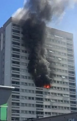 Londra'da korkutan yangın