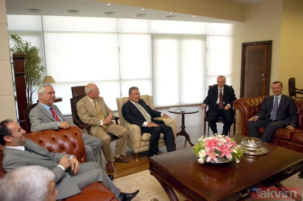 Başbakan Erdoğan'dan Başkan Erdoğan'a... CHP'ye ziyaretin dünü ve bugünü! Altı Ok önünde tarihi kare: Baykal'la havuç kokteyli sohbet - 6