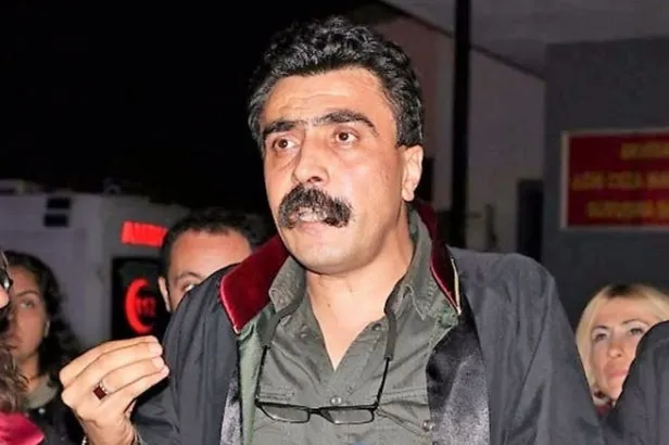 chpli-sezgin-tanrikulu-teror-suclarindan-tutuklu-selahattin-demirtas-osman-kavala-ve-selcuk-kozagacliyi-ziyaret-etti-1641064218619.jpeg CHP'li Sezgin Tanrıkulu terör suçlarından tutuklu Selahattin Demirtaş, Osman Kavala ve Selçuk Kozağaçlı'yı ziyaret etti!-7