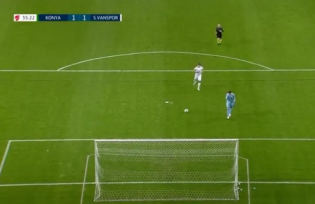 Konyaspor-Vanspor maçında sportmenlik örneği! Konyaspor kalesini gole açtı-5