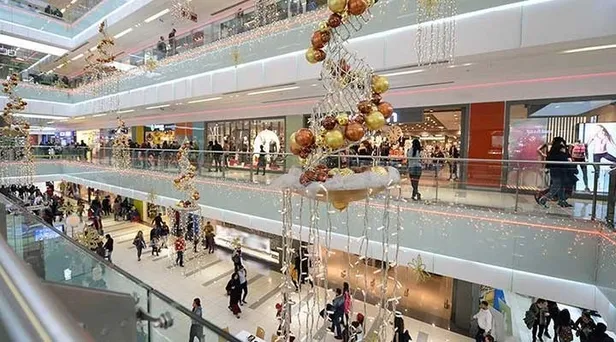 Koronavirüs döneminde duran turist alışverişleri kapıların açılmasıyla hareketlendi