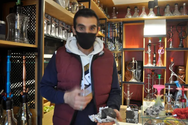 dedesinin-35-yil-once-dagda-bulup-ceviz-kirmak-icin-kullandigi-tasin-goktasi-oldugunu-iddia-etti-1607081004613.jpg Dedesinin 35 yıl önce dağda bulup ceviz kırmak için kullandığı taşın göktaşı olduğunu iddia etti-2