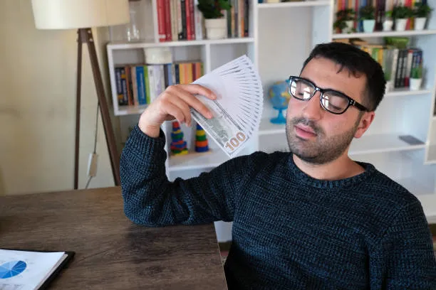 187-milyon-tl-ikramiye-bakin-nereye-kime-cikti-180-milyon-liraya-ne-alinir-iste-10-milyon-dolari-kazanan-sansl-1668677386536.jpg 187 Milyon TL ikramiye bakın nereye, kime çıktı! 180 milyon liraya ne alınır? İşte 10 milyon doları kazanan şanslı kişi!-8