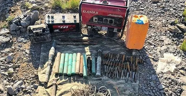 Son dakika: Hakkari'de teröristlerin kullandığı mağarada mühimmat bulundu