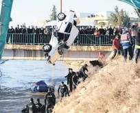 Harran’da yürek yakan facia! Su kanalına düşen araçta 3 çocuk hayatını kaybetti