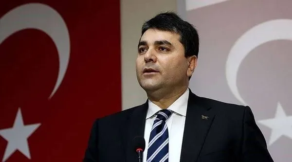 altili-masanin-kucuk-ortaklari-costu-bir-kere-once-ahmet-davutoglu-sonra-ali-babacan-simdi-de-demokrat-parti-1673896681870.jpeg