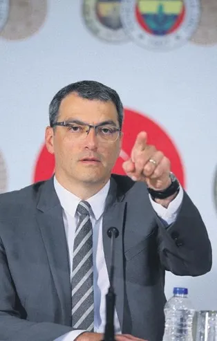Fener taraftarı isyanda