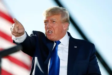 Donald Trump'tan Joe Biden'a küfür: 'Aptal bir o..... çocuğu'