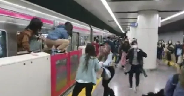 Tokyo’da vahşet! Trendeki yolculara asit ve bıçakla saldırıp vagonu ateşe verdi: 15 yaralı