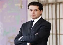 Özdemir: Başörtünden hiç utanma anne