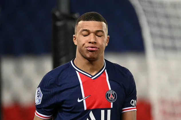 PSG evinde Monaco'ya yenildi