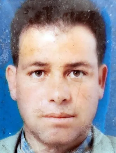 Yer Aksaray... Ağaç budarken düşmemek için kendini ipe bağladı, feci şekilde can verdi!-1