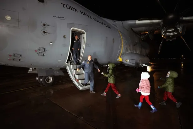 msb-duyurdu-koca-yusuflar-ukraynadan-dondu-baskan-erdogandan-tebrik-mesaji-1671609969382.jpeg MSB duyurdu! 'Koca Yusuf'lar Ukrayna'dan döndü... Başkan Erdoğan'dan tebrik mesajı-5