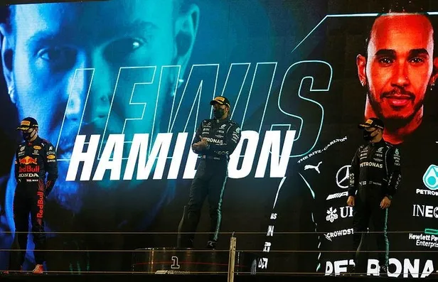 formula-1-bahreyn-grand-prixsinde-sezonun-ilk-yarisi-lewis-hamiltonin-1616954047468.jpeg