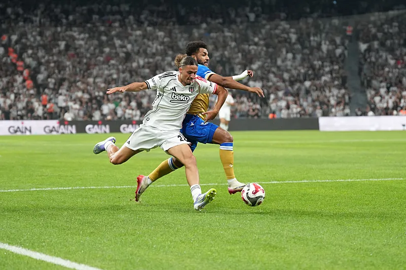Sergen Yalçın ile siftah zamanı! Beşiktaş'ın Alanyaspor maçı 11'i netleşti - 8