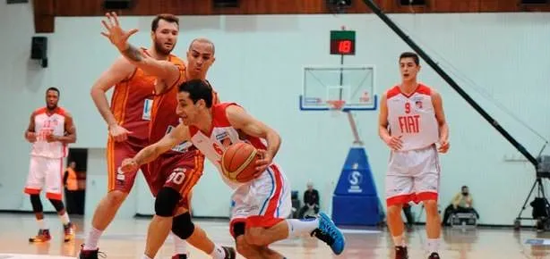 Potanın Aslan’ı Tofaş’a çarptı