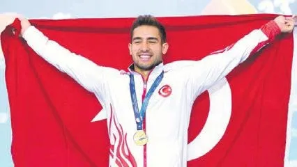 super-lige-ambargo-koyan-trabzonspor-ikinci-en-uzun-liderlik-ve-ic-saha-yenilmezlik-serisine-ulasti-1645909268440.jpeg Süper Lig'e ambargo koyan Trabzonspor ikinci en uzun liderlik ve iç saha yenilmezlik serisine ulaştı-16