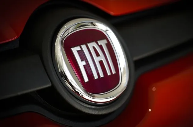 2012 model Fiat Doblo marka araç icradan ucuza satışa çıktı