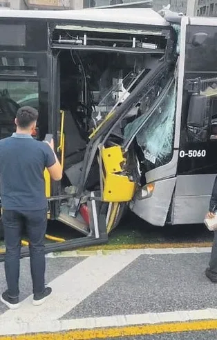 Kendiliğinden hareket eden metrobüs dehşet saçtı! 9 kişi yaralandı