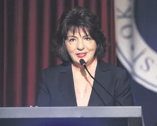 ‘VAR’ pilot liglerde test edilmeli