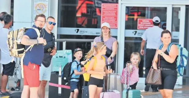 Ulaştırma ve Altyapı Bakanı Abdulkadir Uraloğlu duyurdu! Avrupa'nın en yoğun havalimanı bin 487 uçuş ile İstanbul Havalimanı oldu