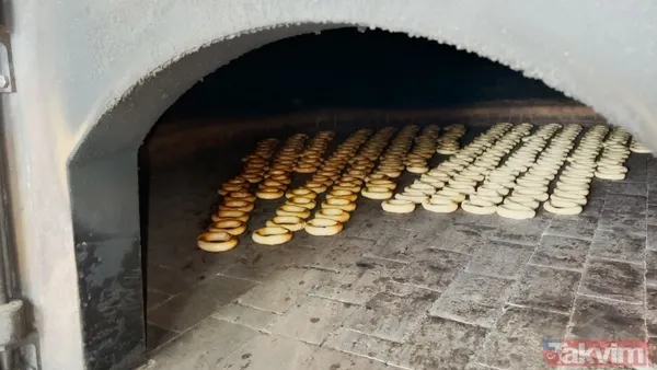 Karadeniz Kültürünün Önemli Lezzetlerinden Özellikle Taş Fırınlarda Pişirilen Rize Simidi Bölge Halkı Tarafından Kahvaltılarda Ve Çay Yanında Kaşarla Birlikte...