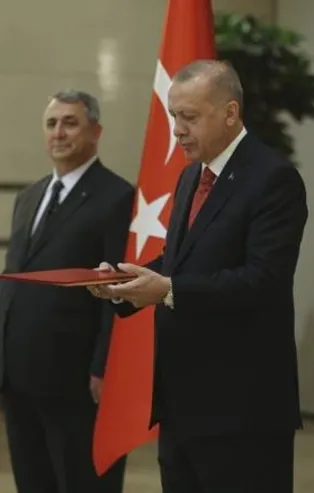 Paraguay Büyükelçisi Peralta’dan Başkan Erdoğan'a güven mektubu