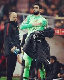 besiktas-gaziantep-fknin-rumen-yildizi-maximi-sezon-sonuna-kadar-kiraladi-1676679007721.jpeg Beşiktaş, Gaziantep FK’nın Rumen yıldızı Maxim'i sezon sonuna kadar kiraladı-7