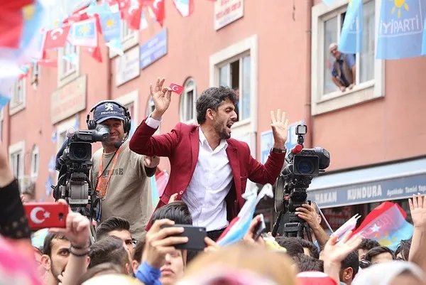 Elbistan'da Akşener'e tepki gösteren kişi darbedildi-3