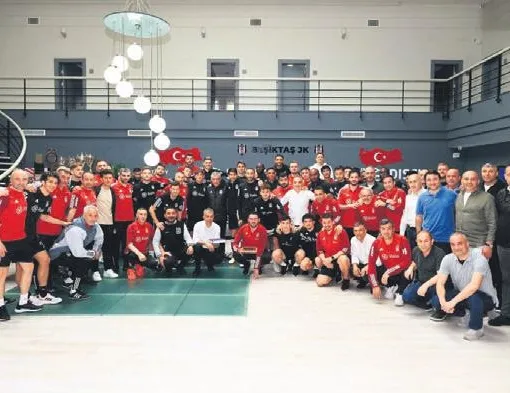 İdman öncesi bayramlaşma töreni