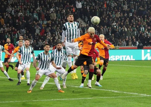 lider-galatasaray-giresunda-da-3-puani-aldi-muthis-seri-10-maca-cikti-1674950247107.jpeg Lider Galatasaray, Giresun'da da 3 puanı aldı! Müthiş seri 10 maça çıktı-7