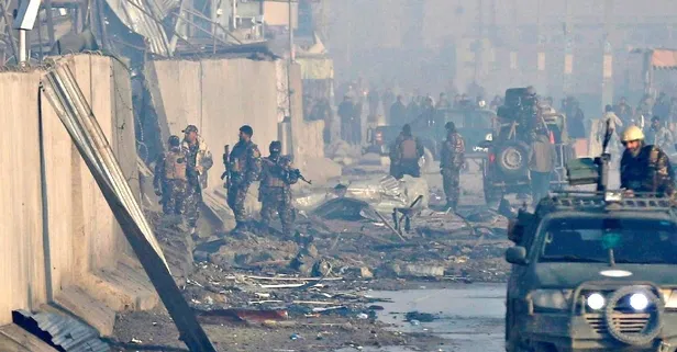Son dakika: Afganistan'da camide patlama